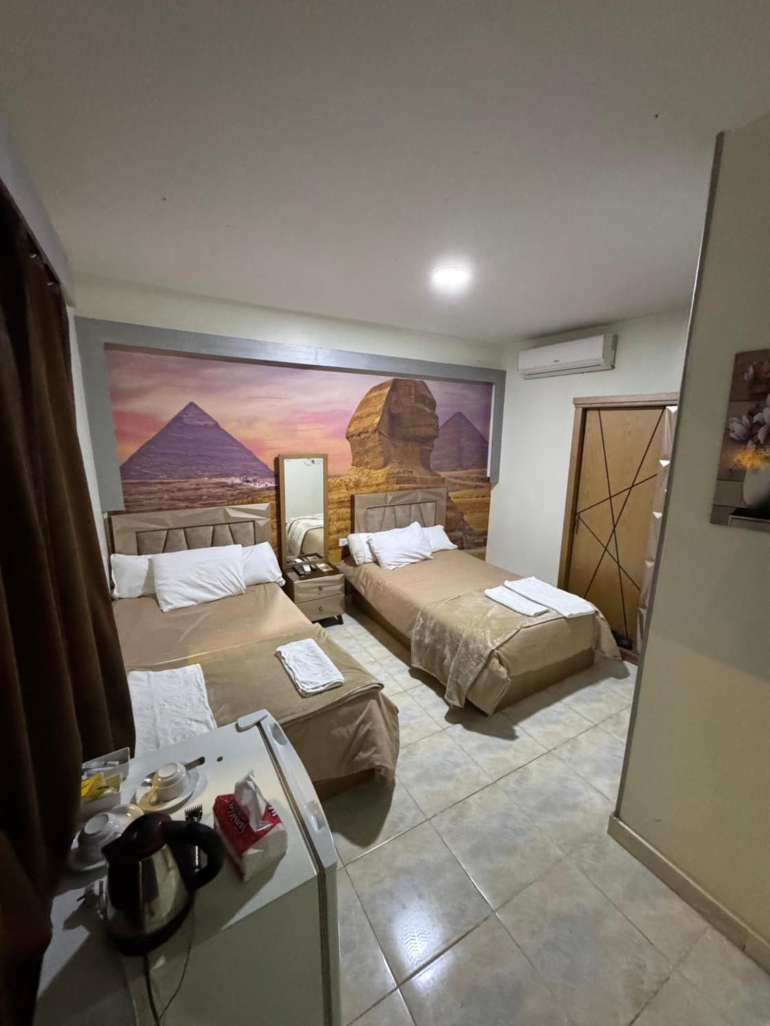 Nefertiti Pyramids View 4* Le Caire